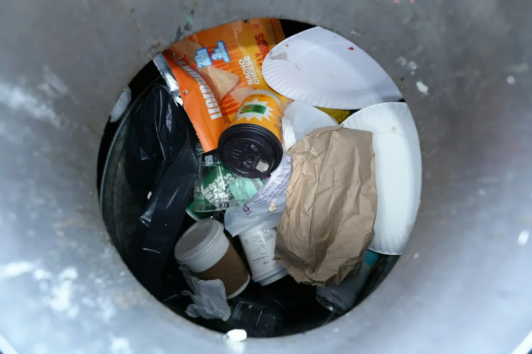 家居用品与工艺礼品批发对比：不同材质与工艺的采购要点解析正文配图 1